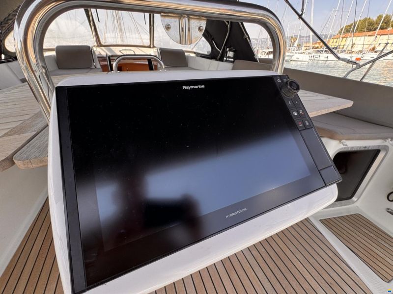 Jeanneau 57
