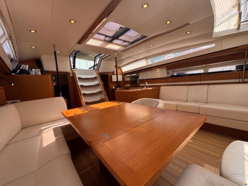 Jeanneau 57