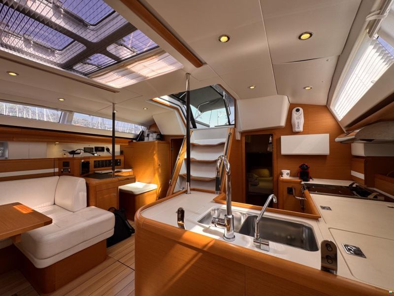 Jeanneau 57
