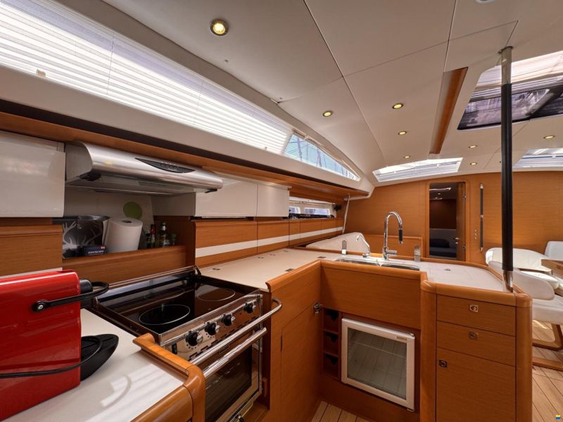 Jeanneau 57