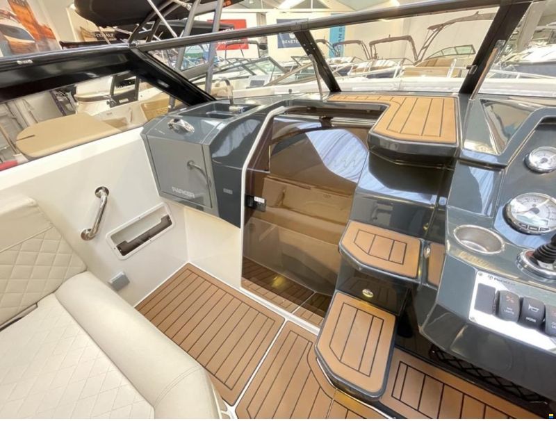 Parker Adventure 720