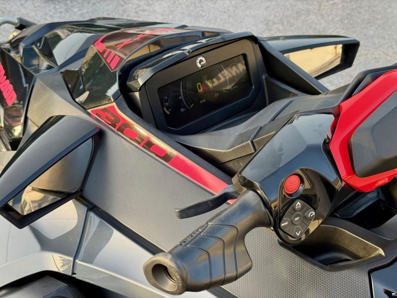 Sea-Doo RXT XRS300