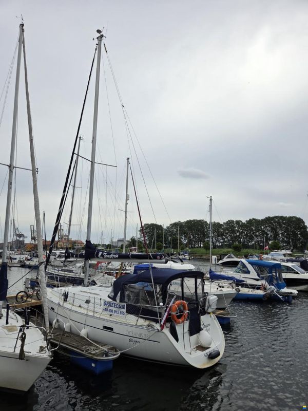Beneteau Oceanis Clipper 331