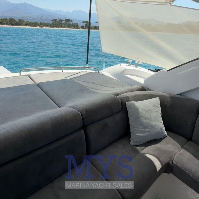 Pershing 50'