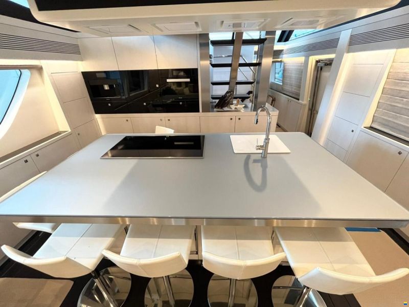 Van der Valk 85
