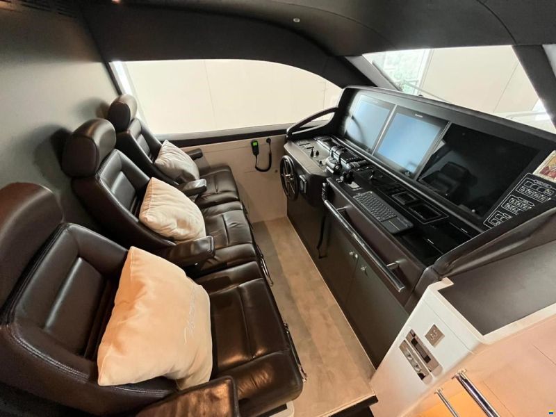 Van der Valk 85