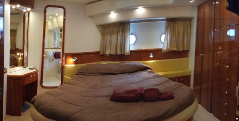 Ferretti 62