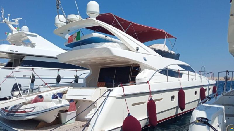 Ferretti 62