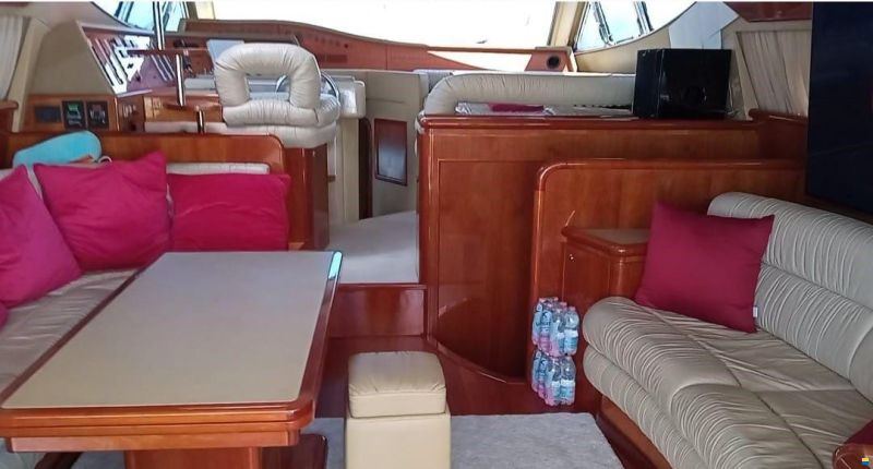 Ferretti 62