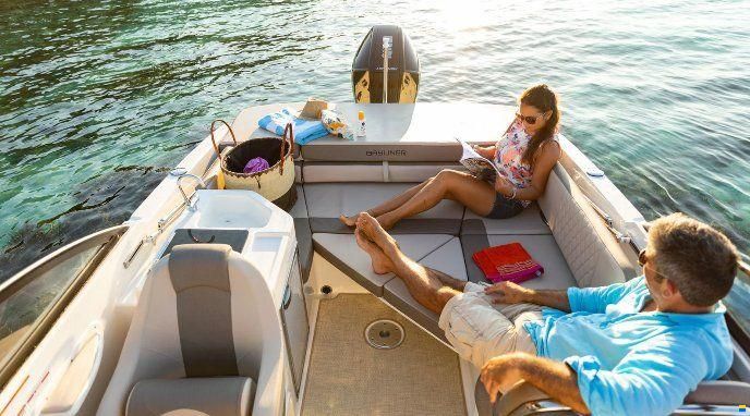 Bayliner VR6 CUDDY OUTBOARD