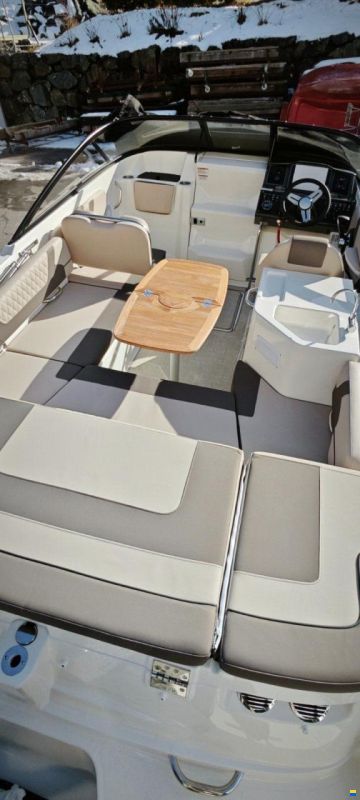 Bayliner VR6 CUDDY OUTBOARD
