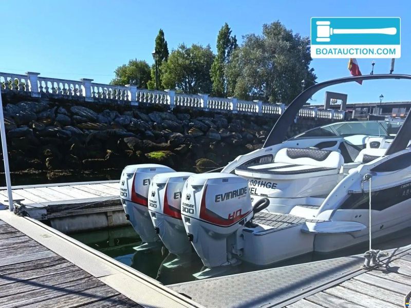 Crownline 315 SCR