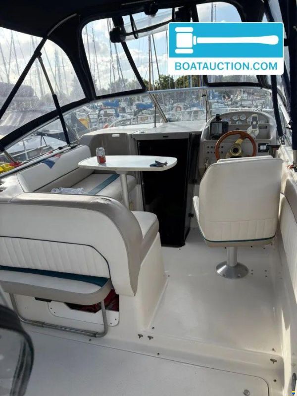 Bayliner 2355