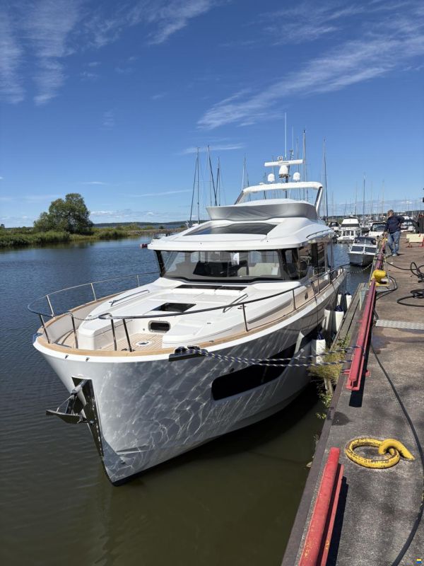 Nimbus 495 Flybridge