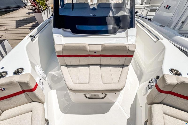 Wellcraft 28 T-Top