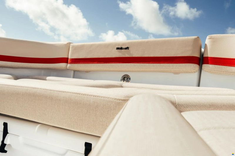 Wellcraft 28 T-Top