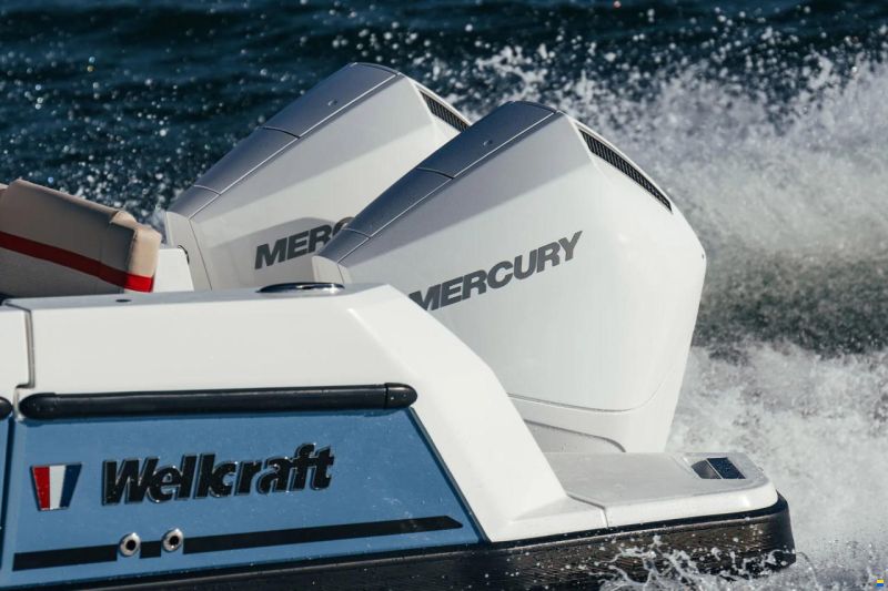 Wellcraft 28 T-Top