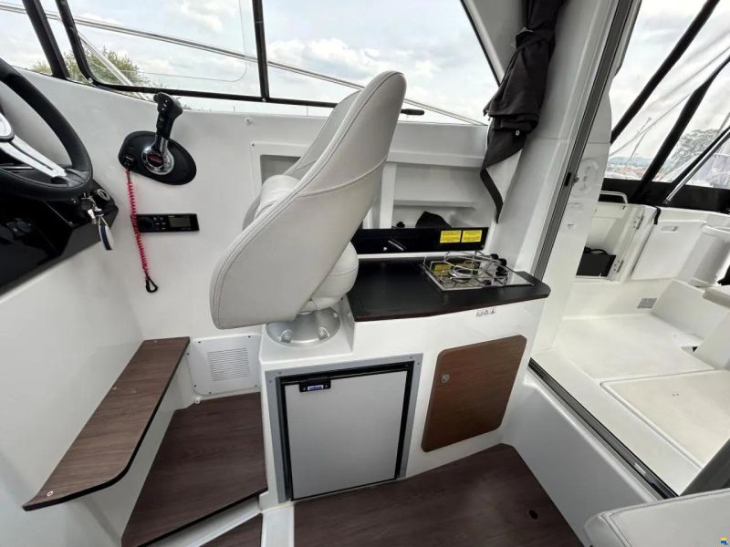 Beneteau Antares 7