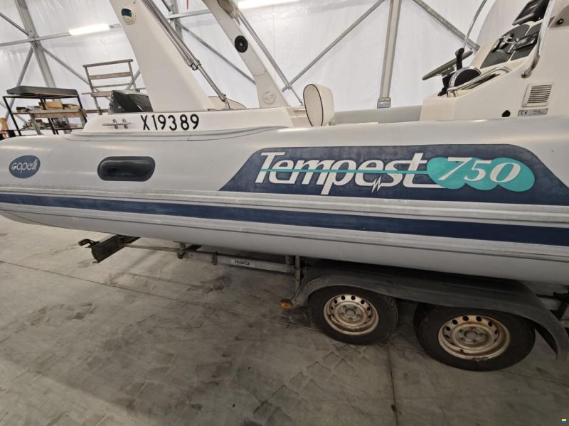 Capelli Tempest 750