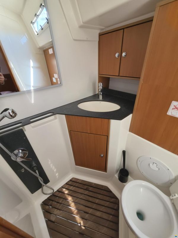 Bavaria CRUISER 45
