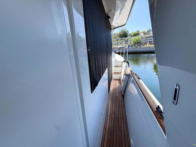 Beneteau Swift Trawler 34