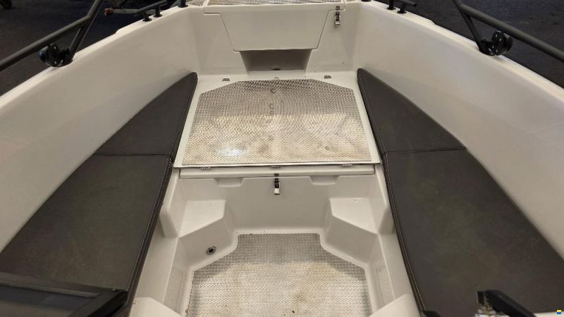 Falcon Boats Falcon BR7