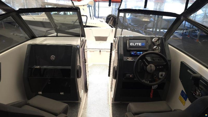 Falcon Boats Falcon BR7