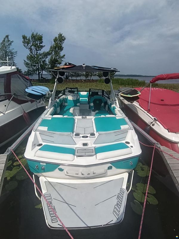 Malibu M220
