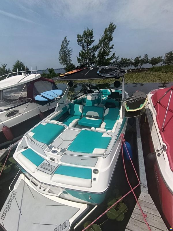 Malibu M220