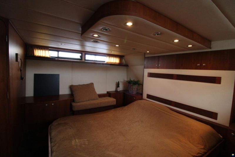 Valkkruiser Falcon 45 Challenger cabrio