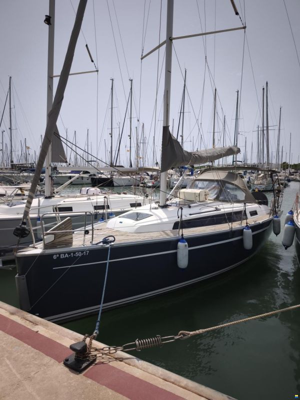 Bavaria 34 cruiser