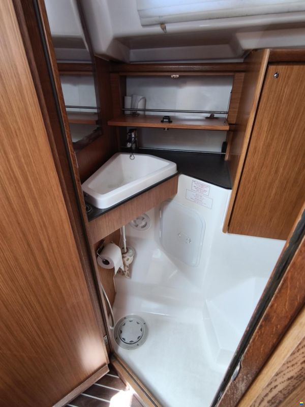 Bavaria 34 cruiser