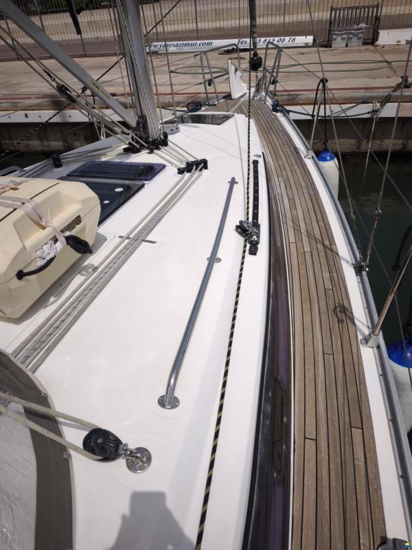 Bavaria 34 cruiser