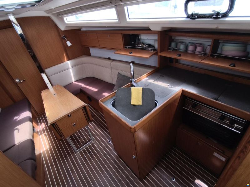 Bavaria 34 cruiser