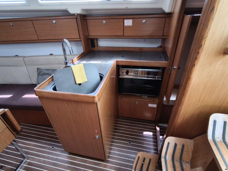 Bavaria 34 cruiser