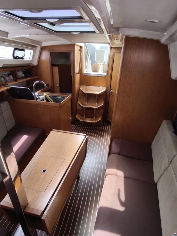 Bavaria 34 cruiser