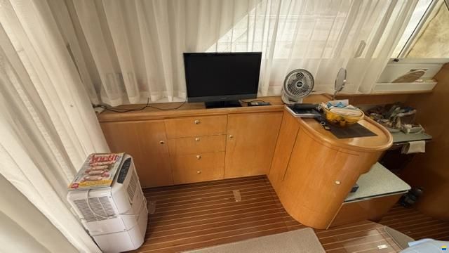 Fairline PHANTOM 37