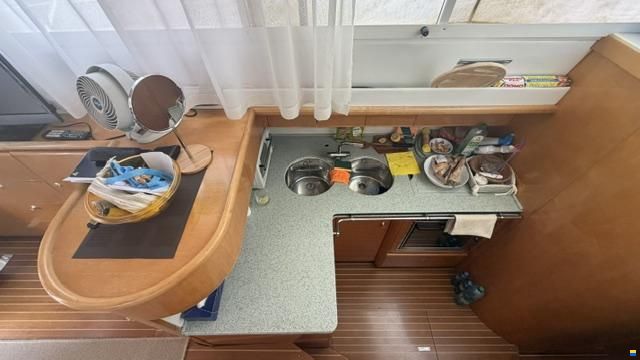 Fairline PHANTOM 37