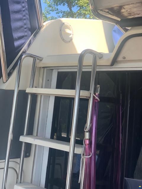 Sealine 305