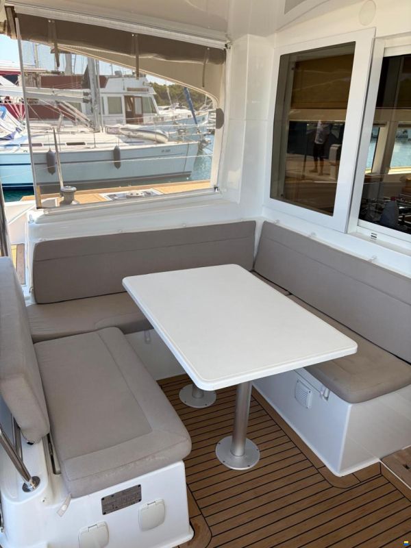 Lagoon 40 Motor Yacht