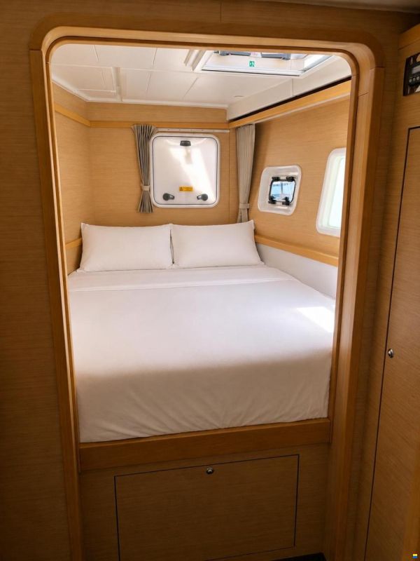Lagoon 40 Motor Yacht