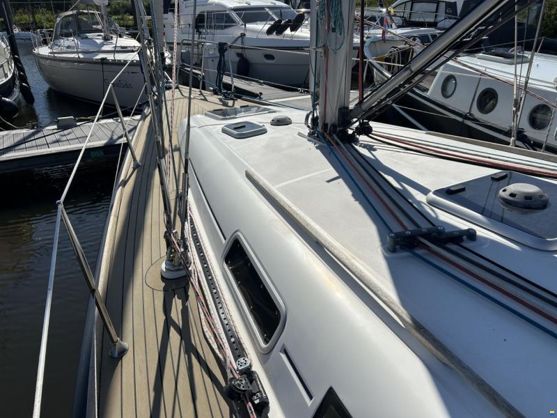 Dufour 40 Performance