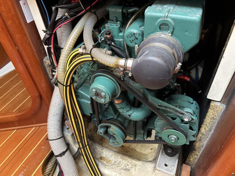 Dufour 40 Performance