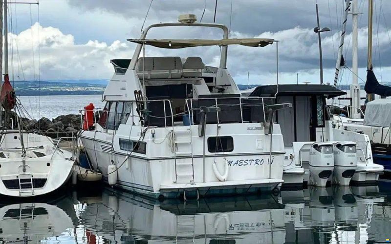 Carver 33 Super Sport