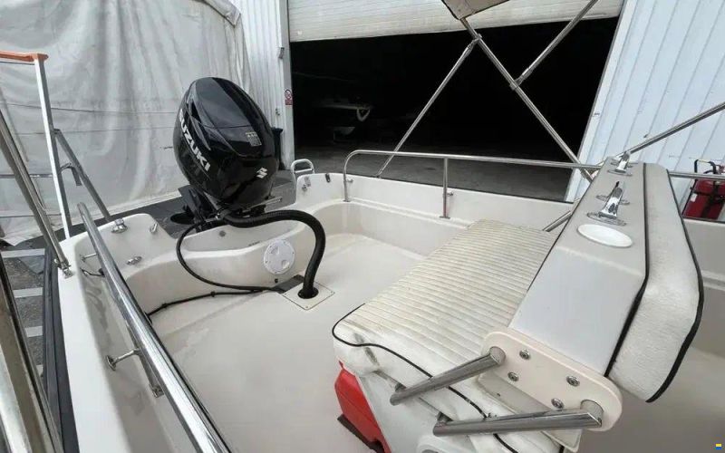 Boston Whaler 17 Montauk