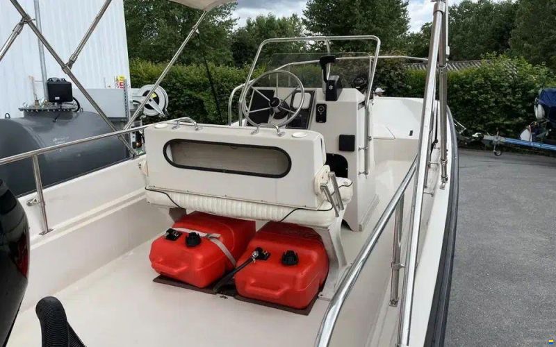 Boston Whaler 17 Montauk