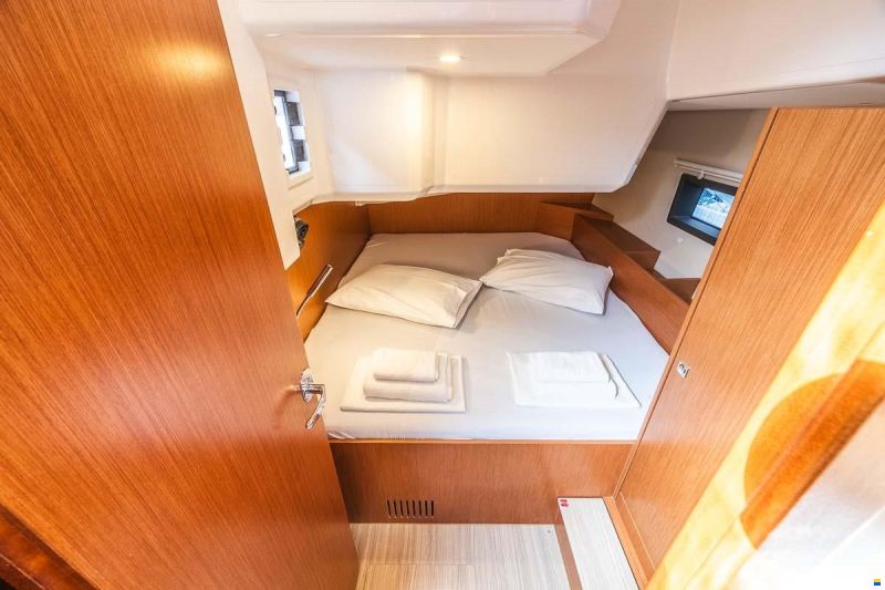 Bavaria C42