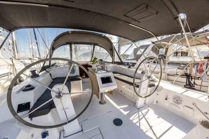 Bavaria C42