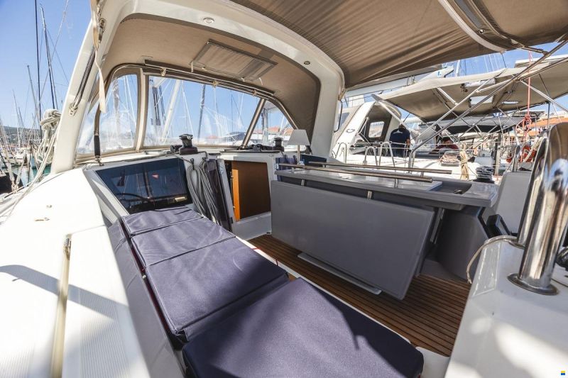 Beneteau Oceanis 41.1
