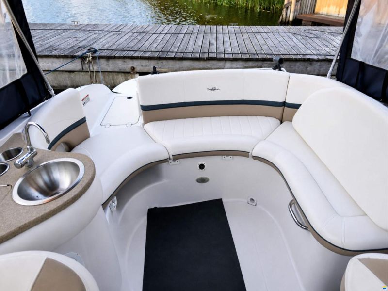 Four Winns 215 Sundowner